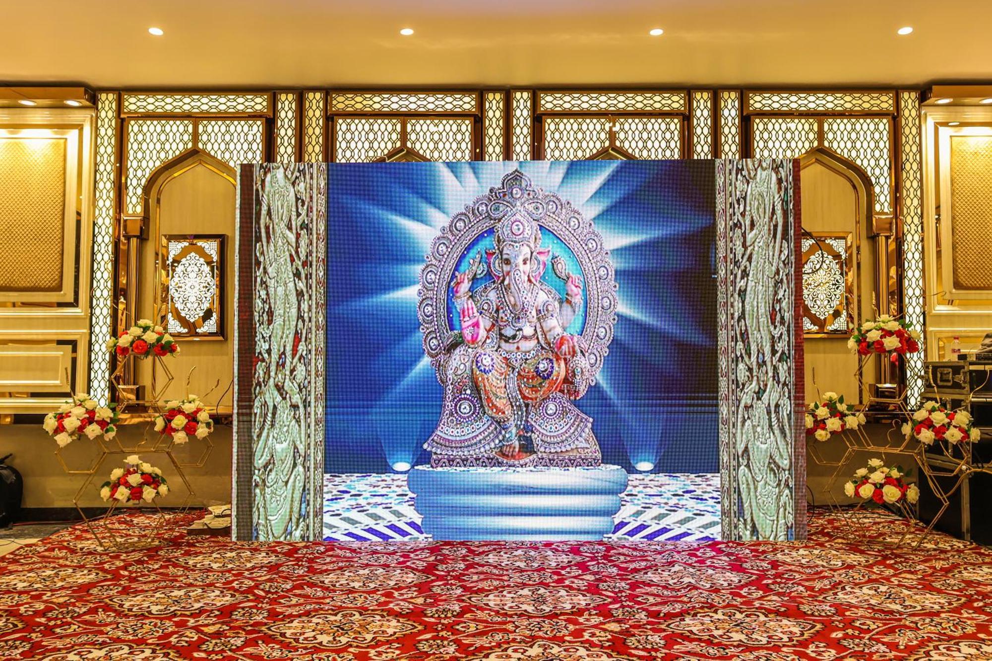 Hotel Ss Grand Kanpur Exteriör bild